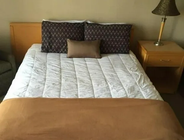 Candlelight Inn hotel detail image 2