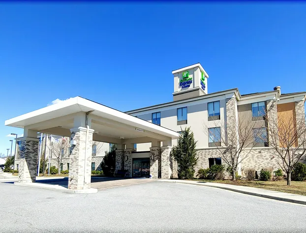 Holiday Inn Express & Suites Clear Spring by IHG hotel detail image 1