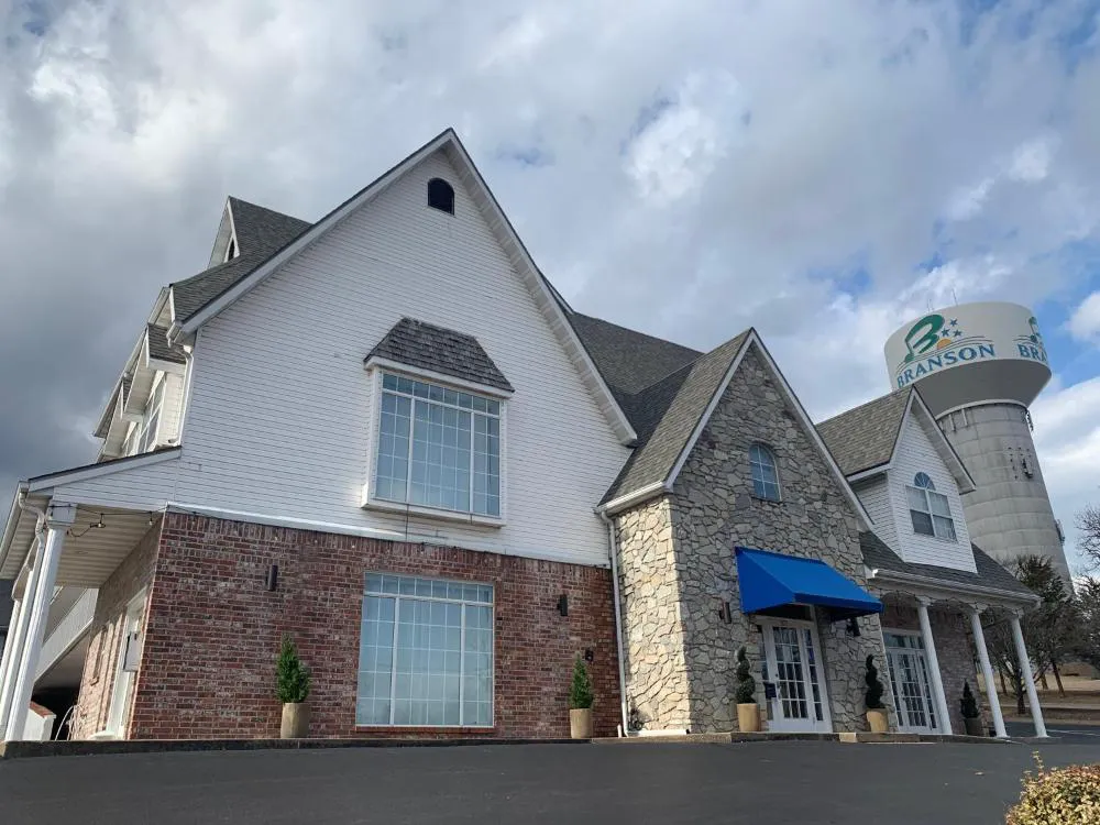 Seven Gables Inn hotel hero