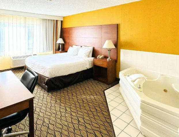 Country Inn & Suites by Radisson, Mishawaka, IN hotel detail image 4