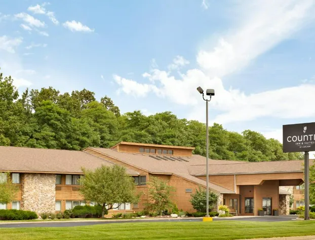 Country Inn & Suites by Radisson, Mishawaka, IN hotel detail image 1