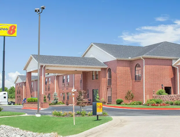 Super 8 by Wyndham Lowell/Bentonville/Rogers Area hotel detail image 1
