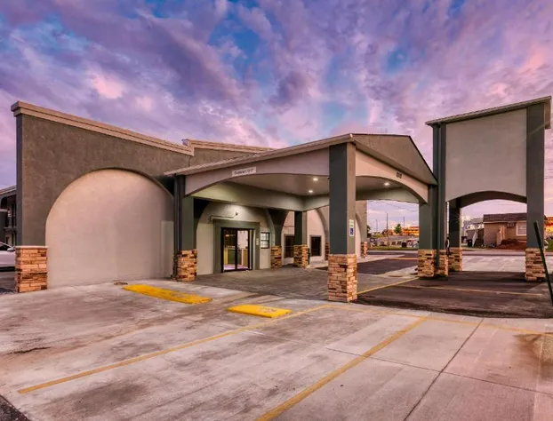 Clarion Pointe Decatur Downtown hotel detail image 1