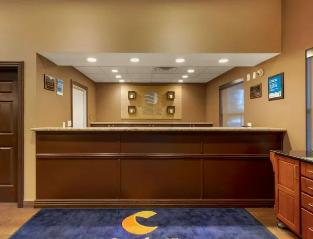 Comfort Inn & Suites Fayetteville - University Area hotel detail image 2