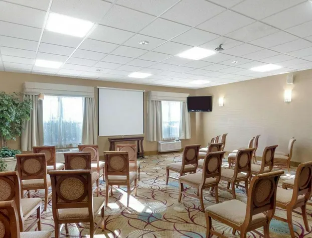 Comfort Inn & Suites Fayetteville - University Area hotel detail image 4