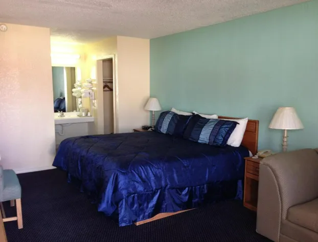 Super 7 Inn Siloam Springs hotel detail image 2