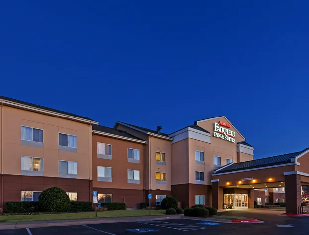 Fairfield Inn & Suites by Marriott Rogers hotel detail image 1