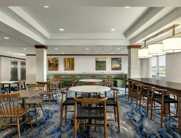 Fairfield Inn & Suites by Marriott Springdale hotel detail image 2