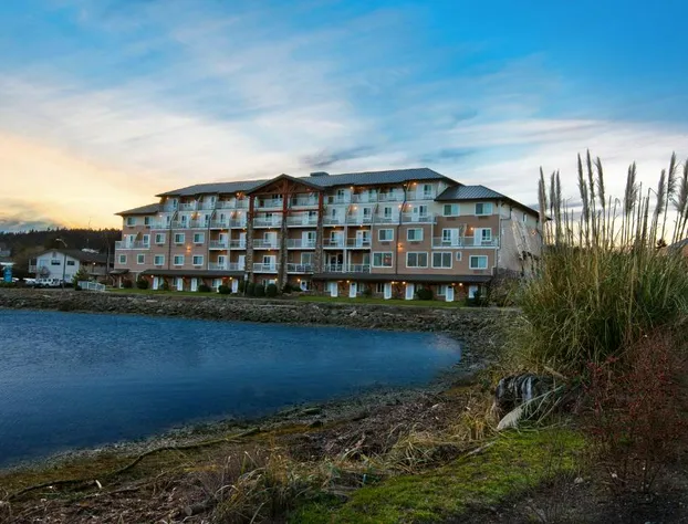 Oxford Suites Silverdale hotel detail image 1