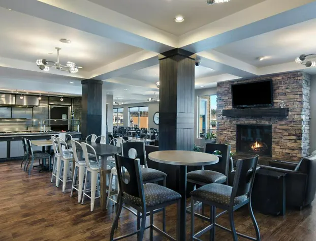 Oxford Suites Silverdale hotel detail image 2