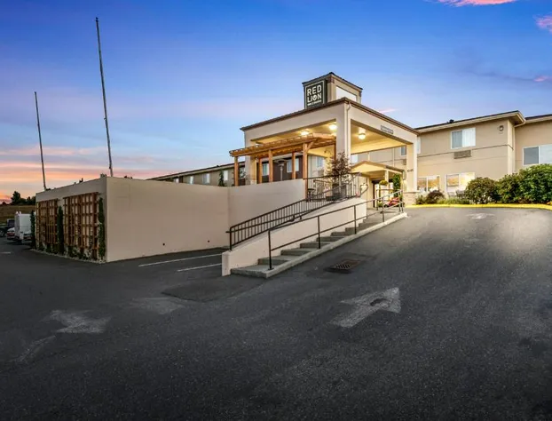 Red Lion Inn & Suites Sequim hotel detail image 4