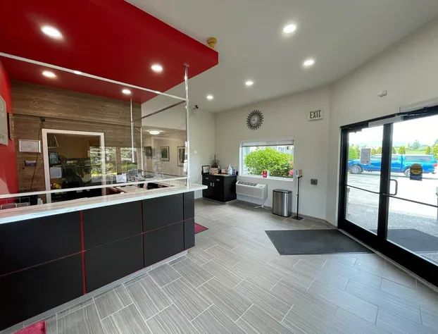 Econo Lodge Washington Harbor hotel detail image 1