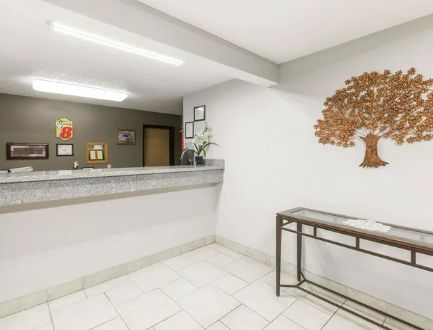 Super 8 by Wyndham Osceola IA hotel detail image 1