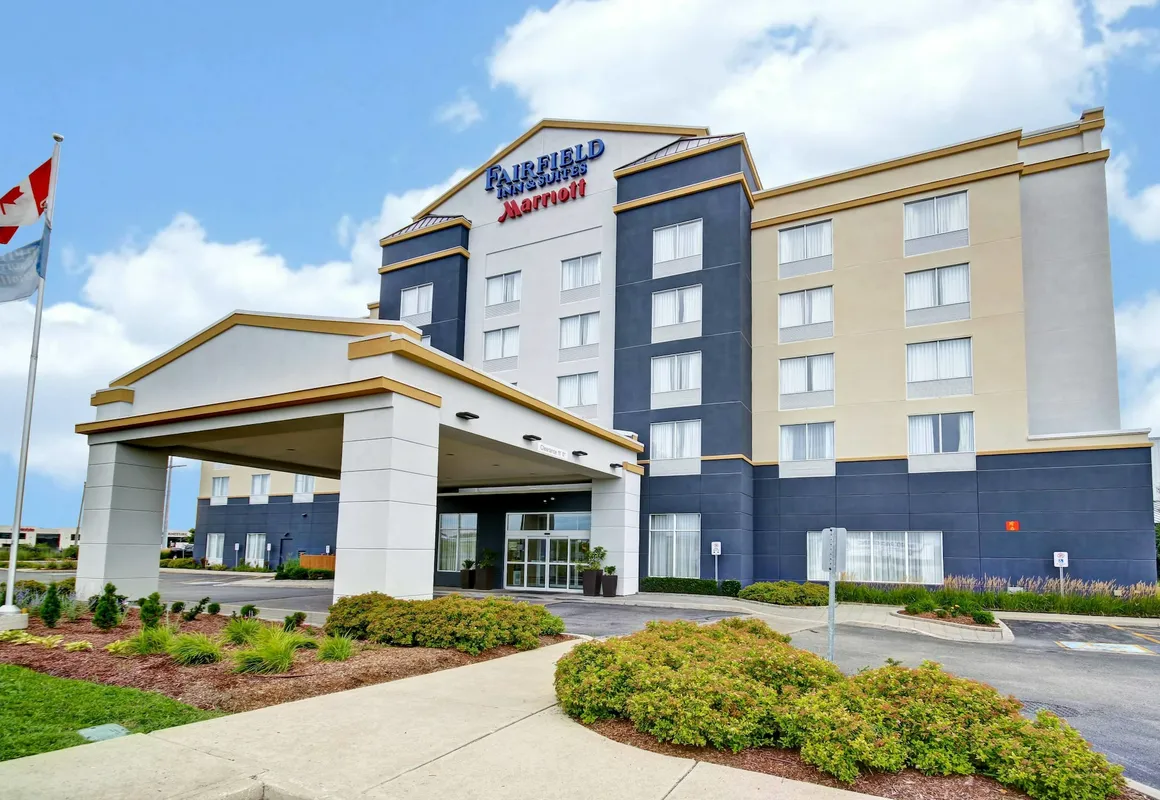 Fairfield Inn & Suites by Marriott Guelph hotel hero