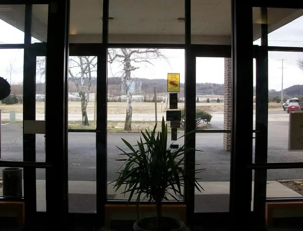 Lodi Valley Suites hotel detail image 1