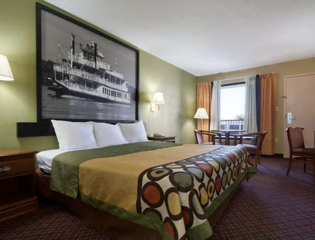 Super 8 by Wyndham Hattiesburg North/University Area hotel detail image 3