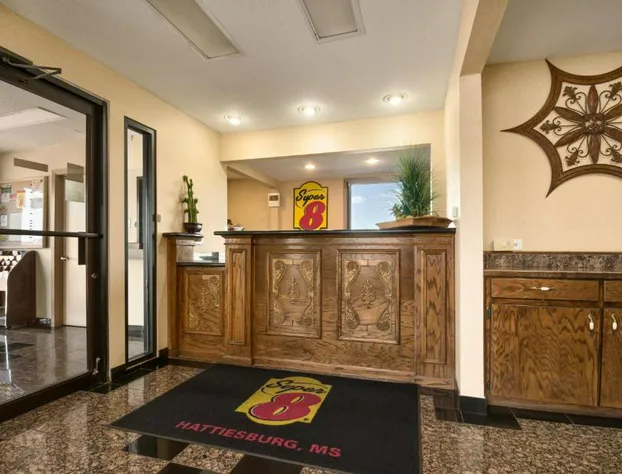 Super 8 by Wyndham Hattiesburg North/University Area hotel detail image 1