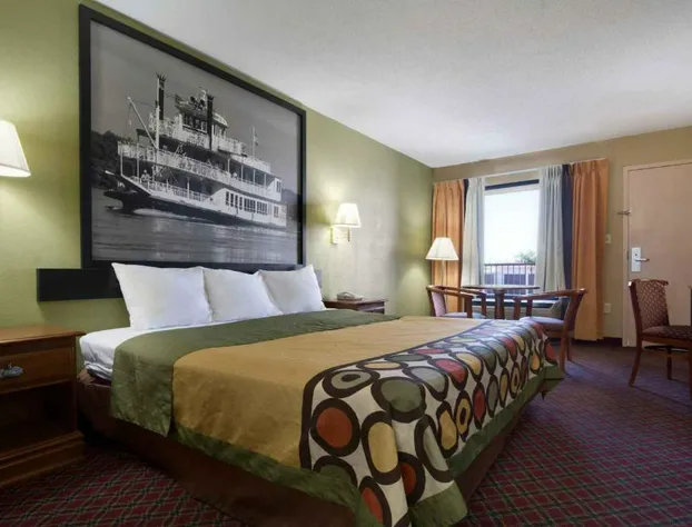 Super 8 by Wyndham Hattiesburg North/University Area hotel detail image 3