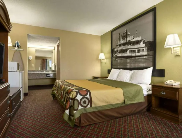 Super 8 by Wyndham Hattiesburg North/University Area hotel detail image 4