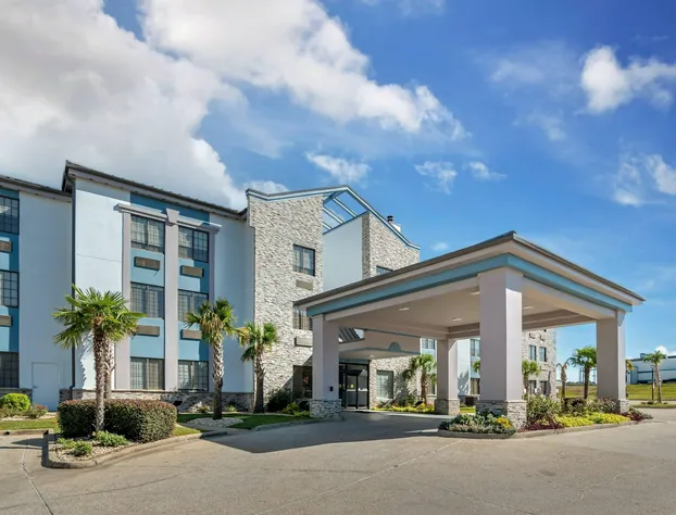 Comfort Suites Hattiesburg near University hotel detail image 1