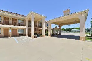 Days Inn by Wyndham Abbeville hotel detail image 2