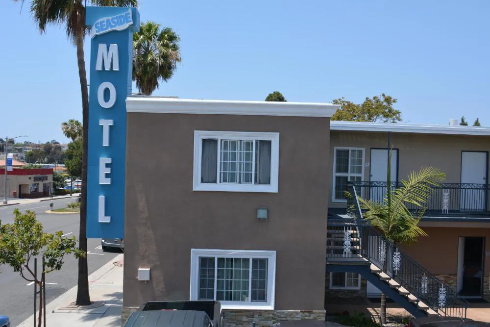 Seaside Motel hotel hero