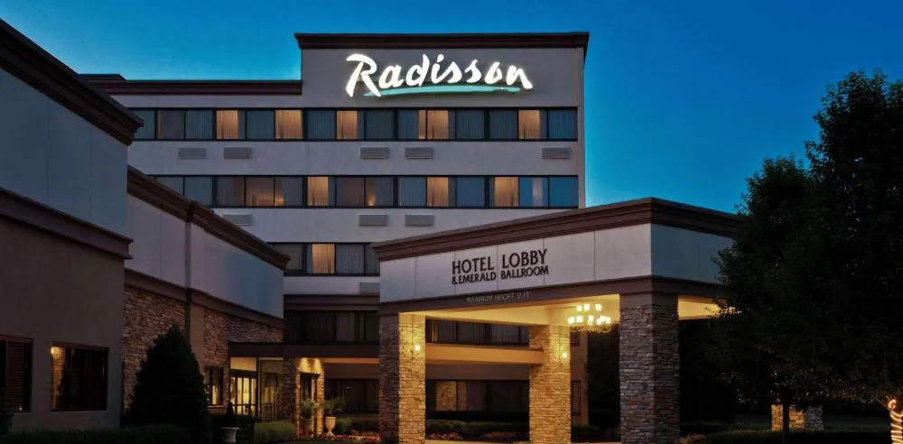 Radisson Hotel Freehold hotel hero