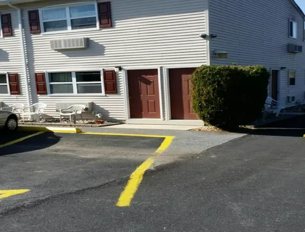 Country Inn Motel hotel detail image 1