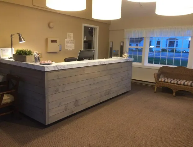 Holiday Hill Inn & Suites hotel detail image 3