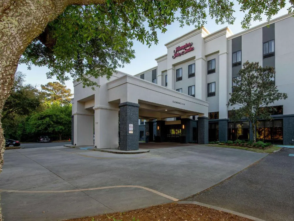 Hampton Inn & Suites Lafayette hotel hero