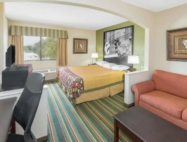 Super 8 by Wyndham Duson Lafayette West Area hotel detail image 2