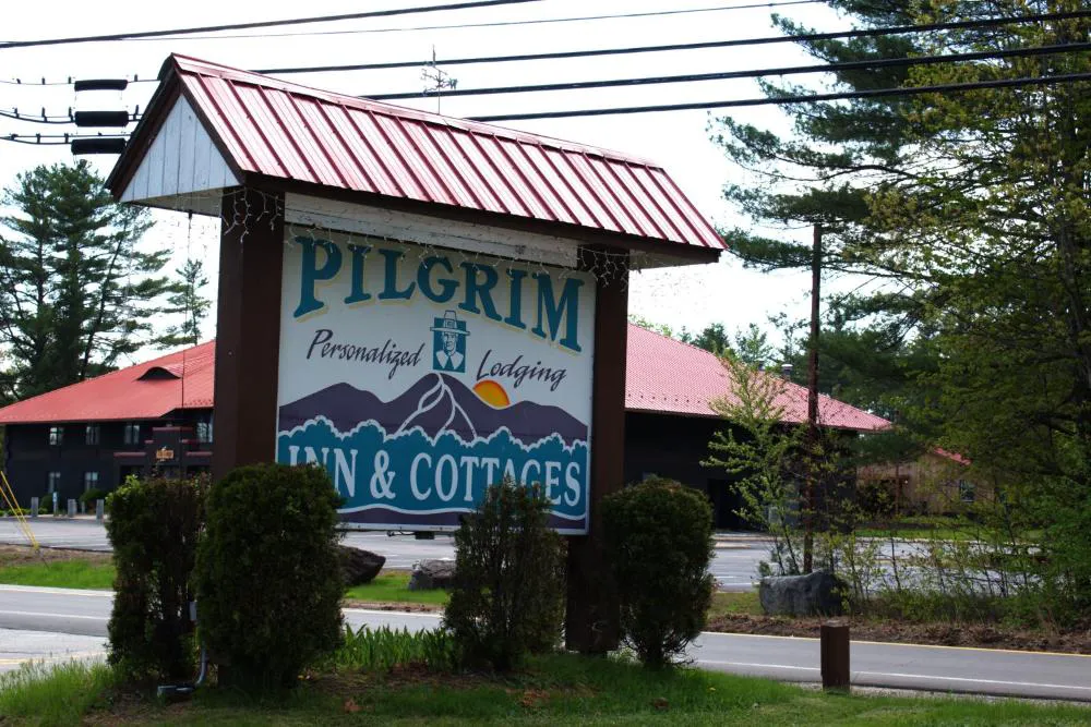 Pilgrim Inn & Cottages hotel hero