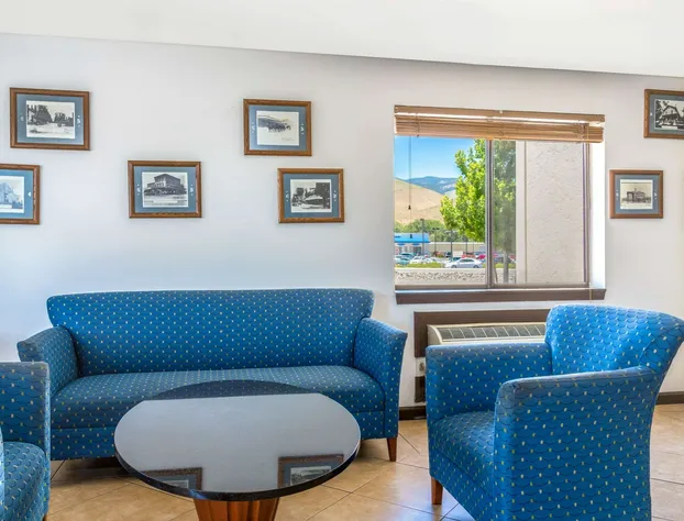 Super 8 by Wyndham Carson City/Lake Tahoe hotel detail image 3