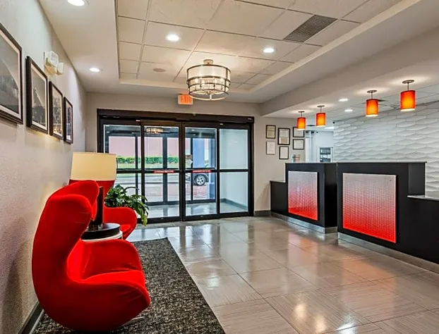 Comfort Inn & Suites Carrollton hotel detail image 4