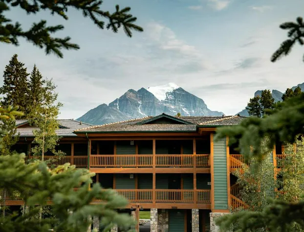 Lake Louise Inn hotel detail image 1