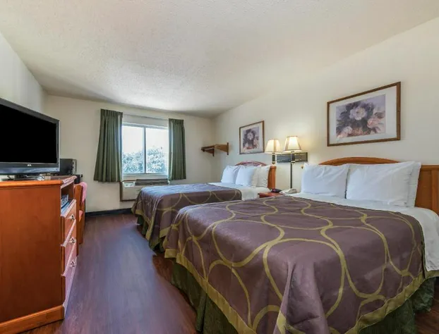 Super 8 by Wyndham Denton hotel detail image 4