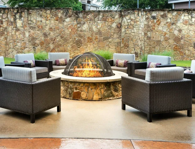 Courtyard Marriott Denton hotel detail image 1