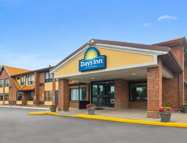 Days Inn by Wyndham Utica hotel detail image 3