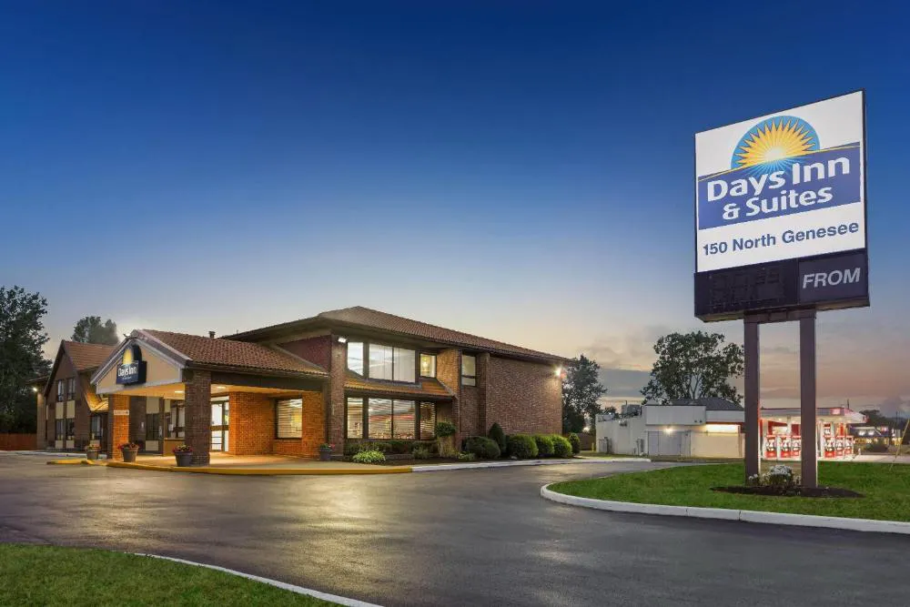 Days Inn by Wyndham Utica hotel hero