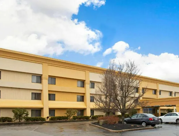 La Quinta Inn by Wyndham Auburn Worcester hotel detail image 1