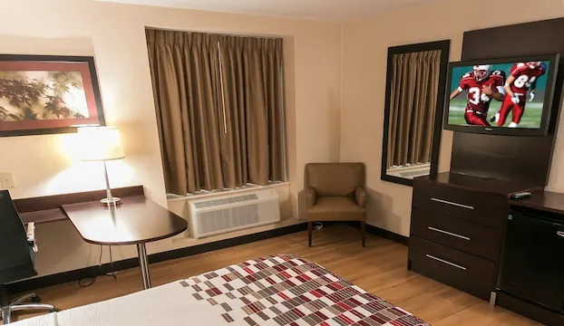 Red Roof Inn Sutton hotel detail image 1