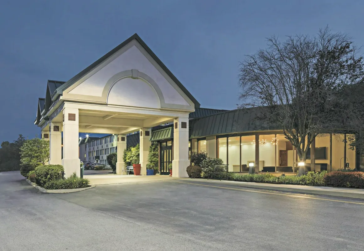 Ramada by Wyndham Beaver Falls hotel hero