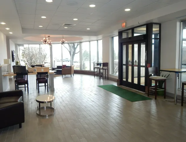 Ramada by Wyndham Beaver Falls hotel detail image 3