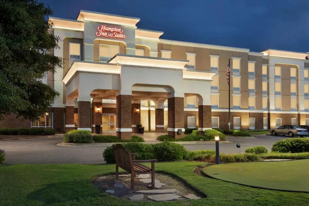 Hampton Inn & Suites Montgomery-EastChase hotel hero
