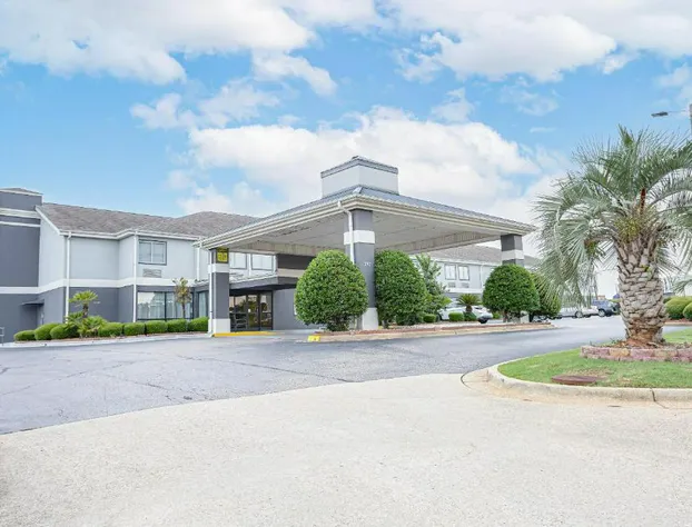 Quality Inn Prattville I-65 hotel detail image 1