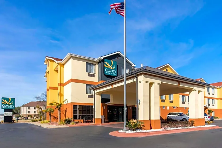 Quality Inn & Suites Montgomery East Carmichael Rd hotel hero