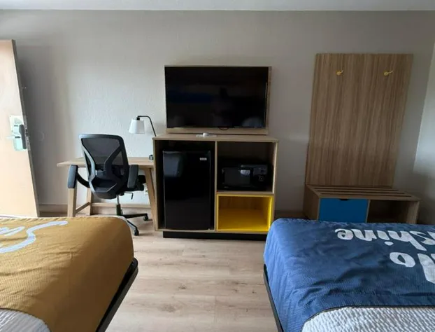 Days Inn by Wyndham Shorter hotel detail image 3