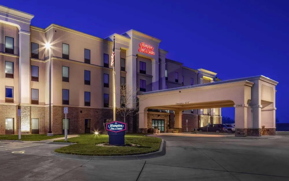 Hampton Inn & Suites Lincoln - Northeast I-80 hotel hero