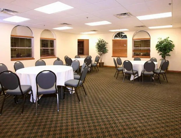 Country Inn & Suites by Radisson, Lincoln North Hotel and Conference Center, NE hotel detail image 3