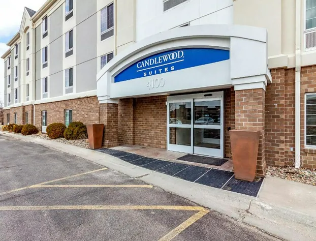 Candlewood Suites Lincoln by IHG hotel detail image 4